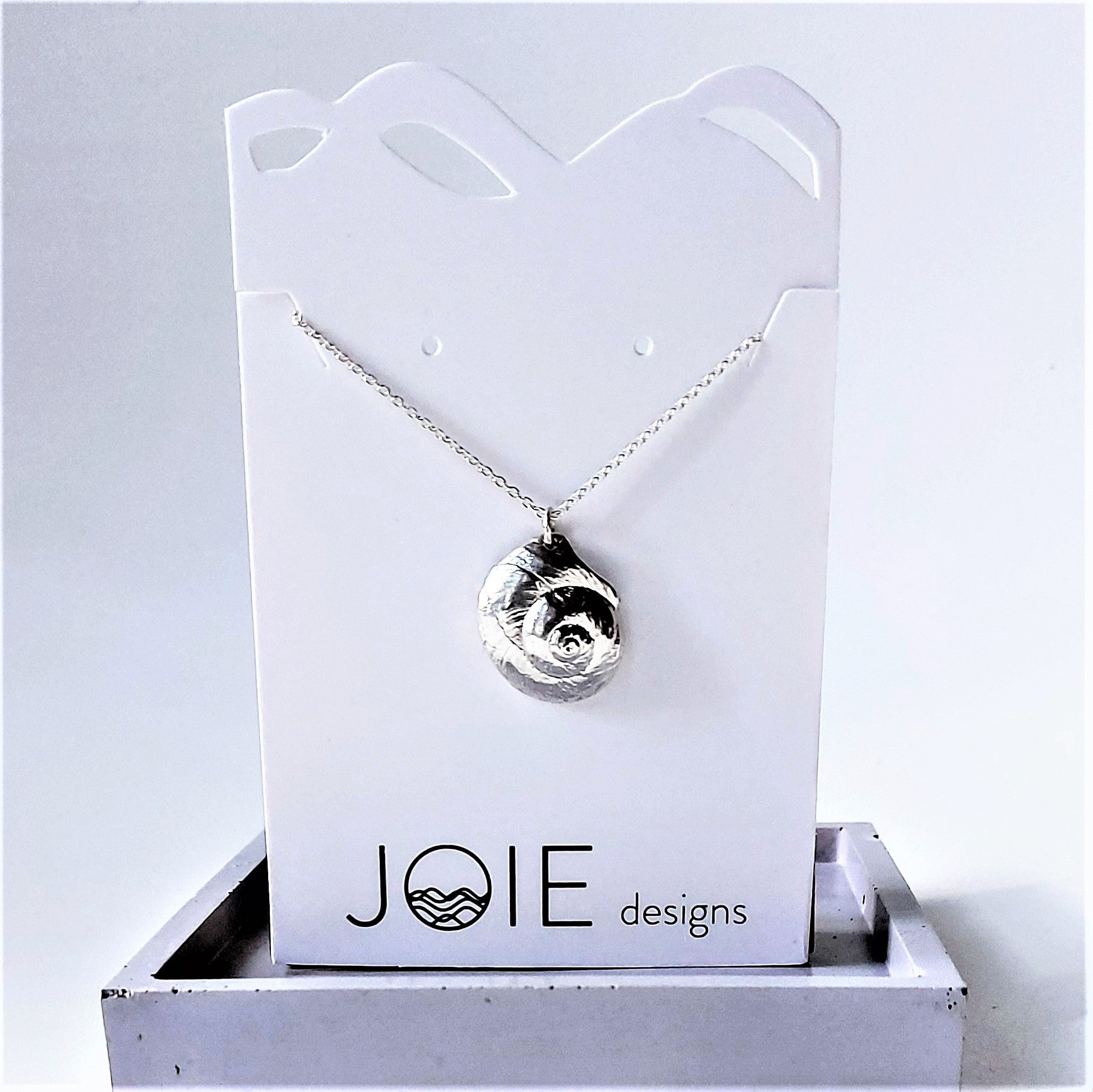 Luna Silver Snail Shell Necklace | Ocean Jewelry Collection – Joie